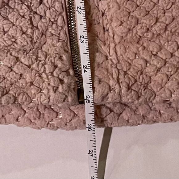 Calvin Klein Blush, Pale, Petal Pink Chunky Textured  Fleece Zip Up Jacket, XS - Picture 9 of 10